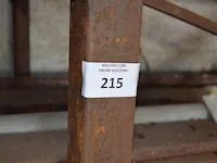 Metalen rek met divers ijzer ca. 1000 kg - afbeelding 4 van  10