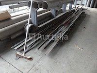 Metalen rek met inhoud (rvs) - afbeelding 5 van  15