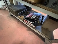 Metalen rek met inhoud - afbeelding 13 van  13