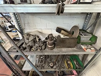 Metalen rek met toebehoren slijptafel - afbeelding 5 van  9