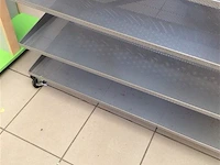 Metalen rek met wieltjes - afbeelding 3 van  3