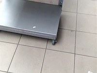 Metalen rek op wieltje - afbeelding 2 van  2