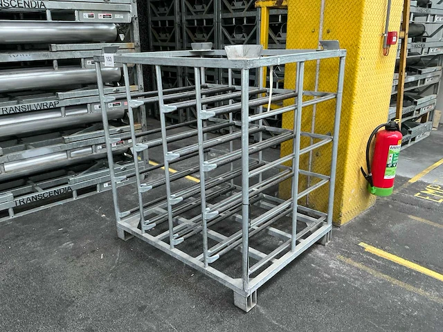 Metalen rek voor sipwell flessen - afbeelding 1 van  5