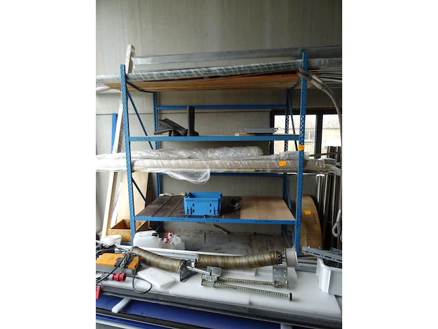 Metalen rek - afbeelding 1 van  6