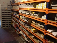 Metalen rek - afbeelding 2 van  2