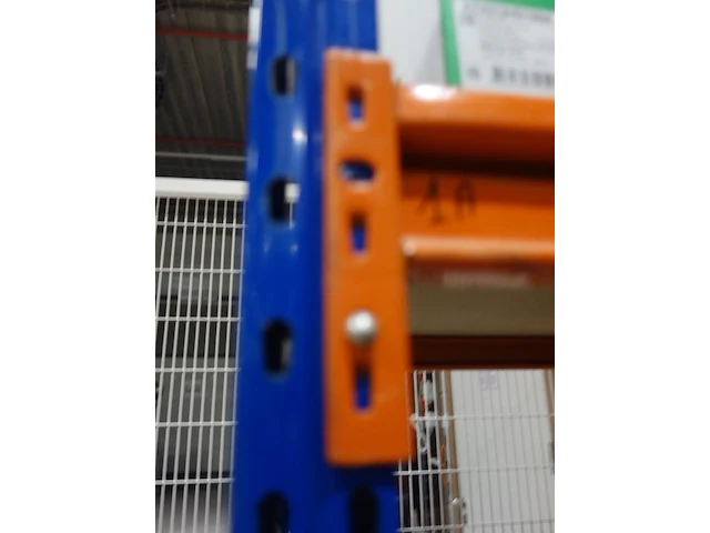 Metalen rek - afbeelding 2 van  2