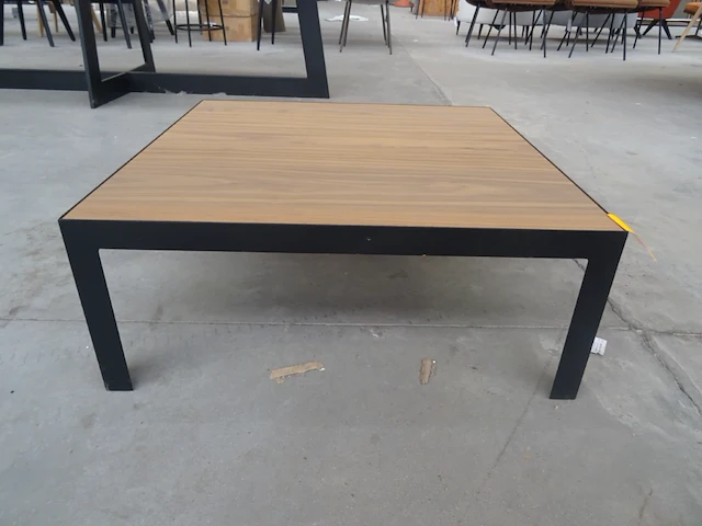 Metalen salontafel - afbeelding 1 van  3