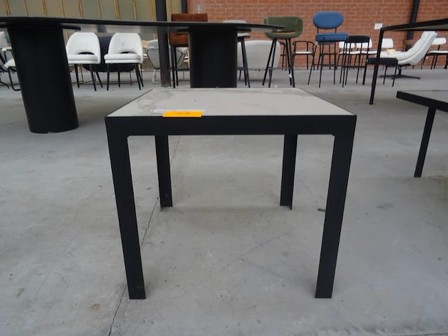 Metalen salontafel - afbeelding 1 van  3