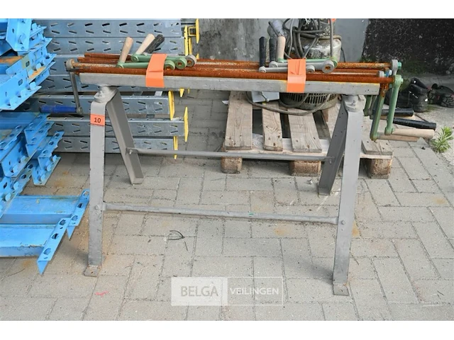 Metalen schraag + partij handslingers - afbeelding 2 van  5