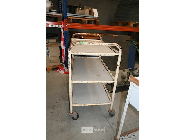 Metalen serveerkar - afbeelding 3 van  5