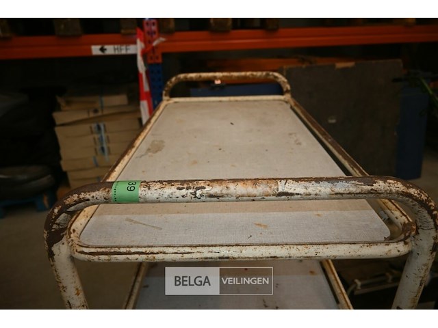 Metalen serveerkar - afbeelding 4 van  5