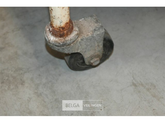 Metalen serveerkar - afbeelding 5 van  5