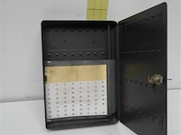 Metalen sleutelkast 34x24x4 - afbeelding 1 van  2