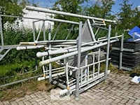 Metalen speel/klimtoestel - afbeelding 1 van  7