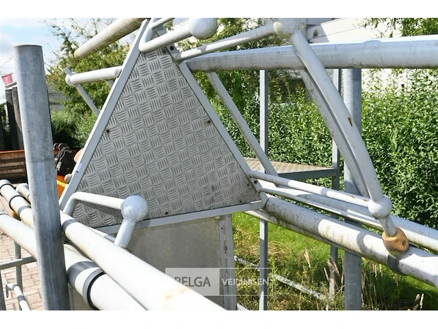 Metalen speel/klimtoestel - afbeelding 3 van  7