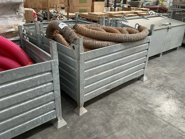 Metalen stapelbak (2x) - afbeelding 2 van  5
