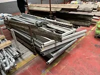 Metalen stapelbok met draagarmstelling - afbeelding 1 van  4