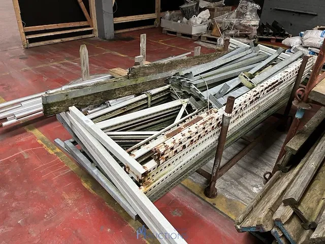 Metalen stapelbok met draagarmstelling - afbeelding 2 van  4