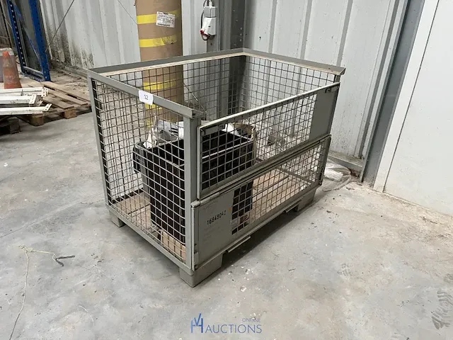 Metalen stapelbox - afbeelding 1 van  3
