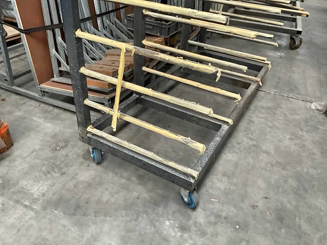 Metalen stapelkar - afbeelding 7 van  7