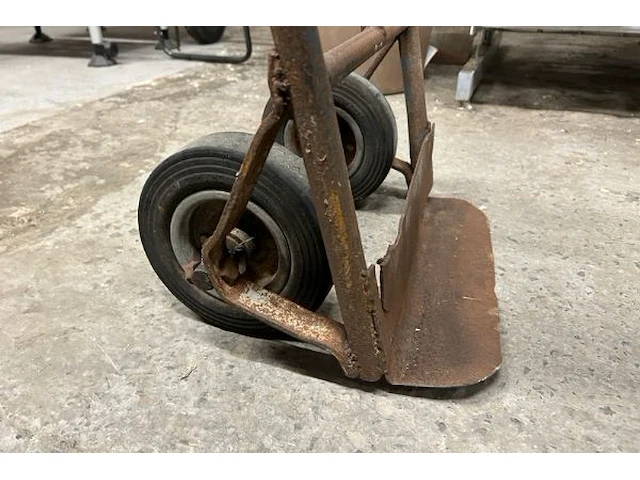 Metalen steekwagen - afbeelding 2 van  2
