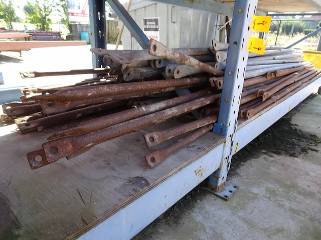 Metalen stelling - afbeelding 3 van  3