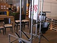 Metalen stoelenkar - afbeelding 1 van  6