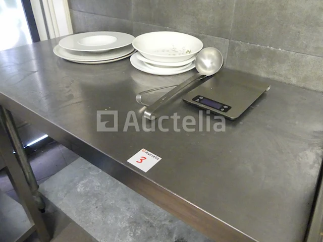 Metalen tafel 2 planken - afbeelding 1 van  4