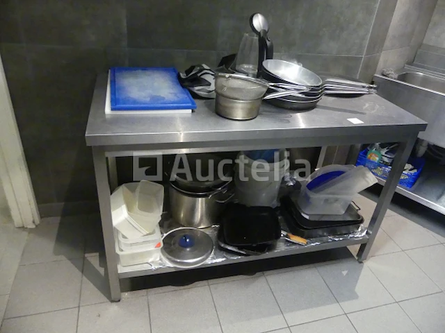 Metalen tafel met dubbele roestvrijstalen plank - afbeelding 2 van  4