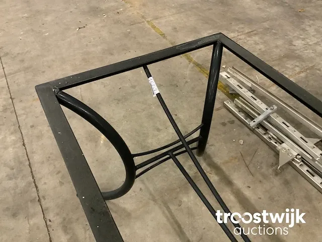 Metalen tafel onderstel - afbeelding 4 van  4