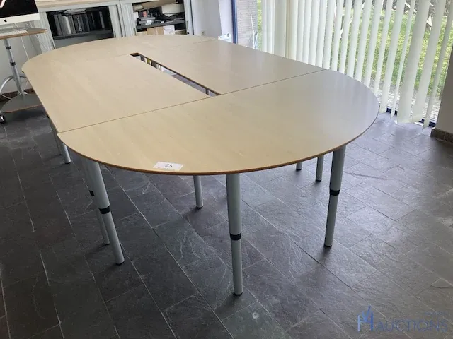 Metalen tafel opstelling - afbeelding 1 van  3