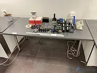 Metalen tafel - afbeelding 2 van  4