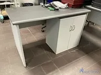 Metalen tafel - afbeelding 3 van  4