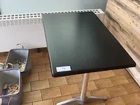 Metalen tafel - afbeelding 1 van  2