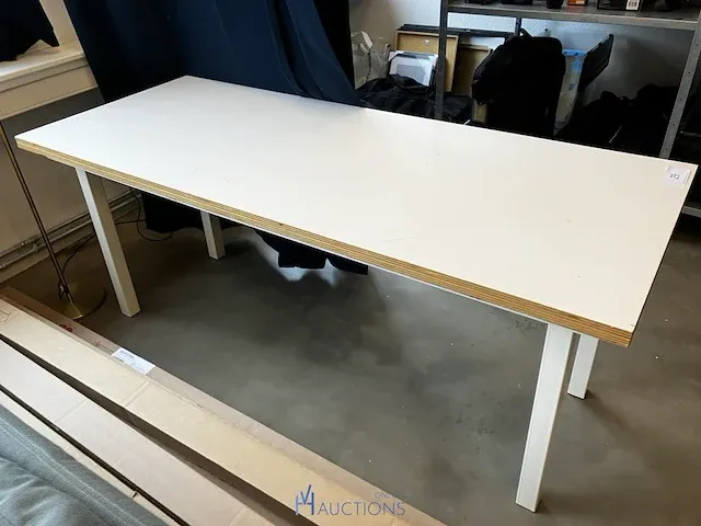 Metalen tafel - afbeelding 2 van  2