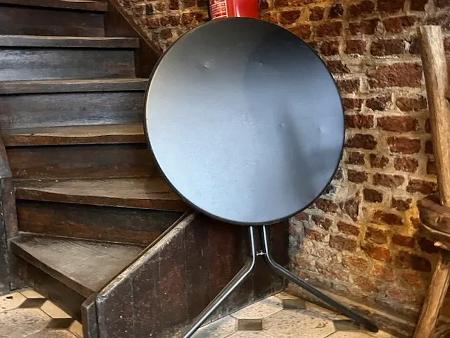 Metalen tafel - afbeelding 3 van  3