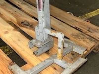 Metalen toestel - afbeelding 2 van  4