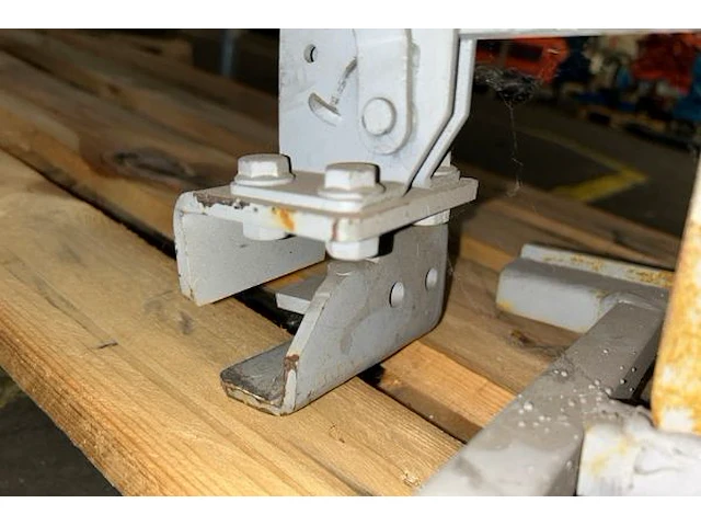 Metalen toestel - afbeelding 3 van  4