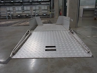 Metalen transportsysteem in traanplaat voor kuismachine - afbeelding 3 van  6