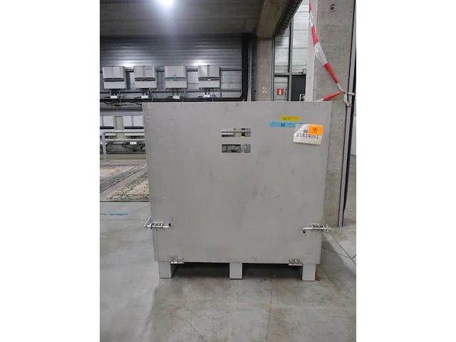 Metalen transportsysteem in traanplaat voor kuismachine - afbeelding 4 van  6
