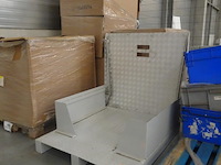 Metalen transportsysteem in traanplaat voor kuismachine - afbeelding 3 van  3