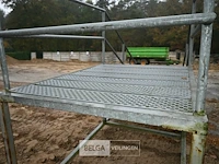 Metalen trap op wielen - afbeelding 5 van  8