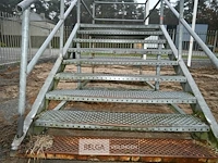Metalen trap op wielen - afbeelding 7 van  8