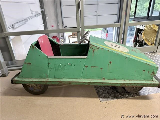 Metalen trapauto 150cm - mooi als decoratie - afbeelding 3 van  6