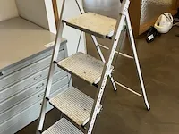 Metalen trapladder - afbeelding 1 van  1