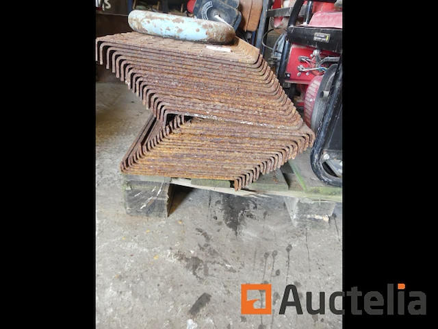 Metalen treden voor trappen - afbeelding 1 van  3