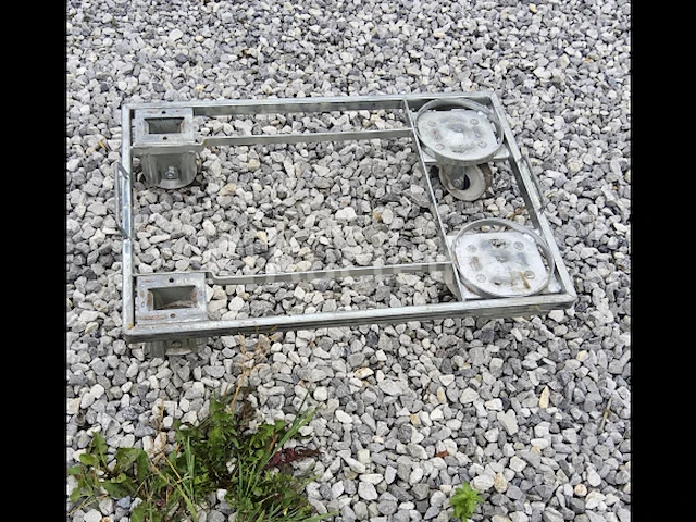 Metalen trolley - afbeelding 1 van  2