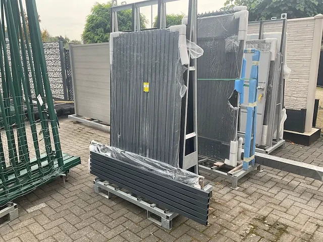 Metalen tuinomheining - afbeelding 1 van  5