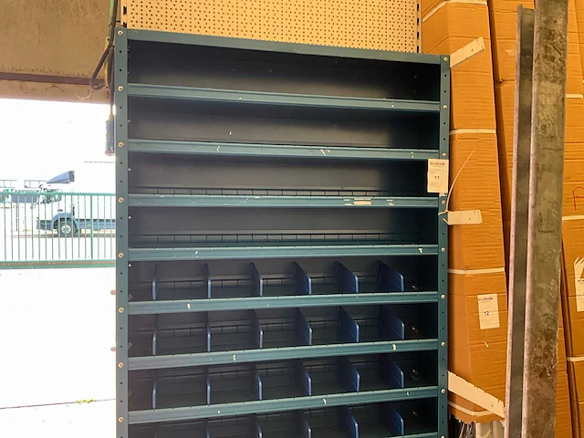 Metalen vakkenrek. - afbeelding 1 van  4