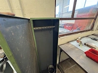 Metalen vintage kast - afbeelding 2 van  3